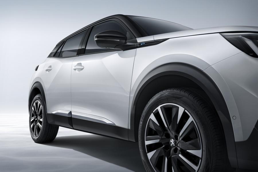 Детали экстерьера Peugeot e-2008 2020 года  (CN) (фото 14 из 19)